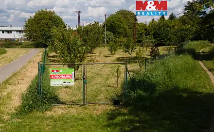 Pronájem zahrady 1 799 m², Zlín - Prštné