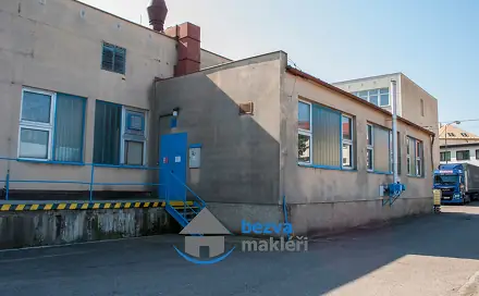 Pronájem výrobních prostor 377 m², Husova, Skuteč, okres Chrudim