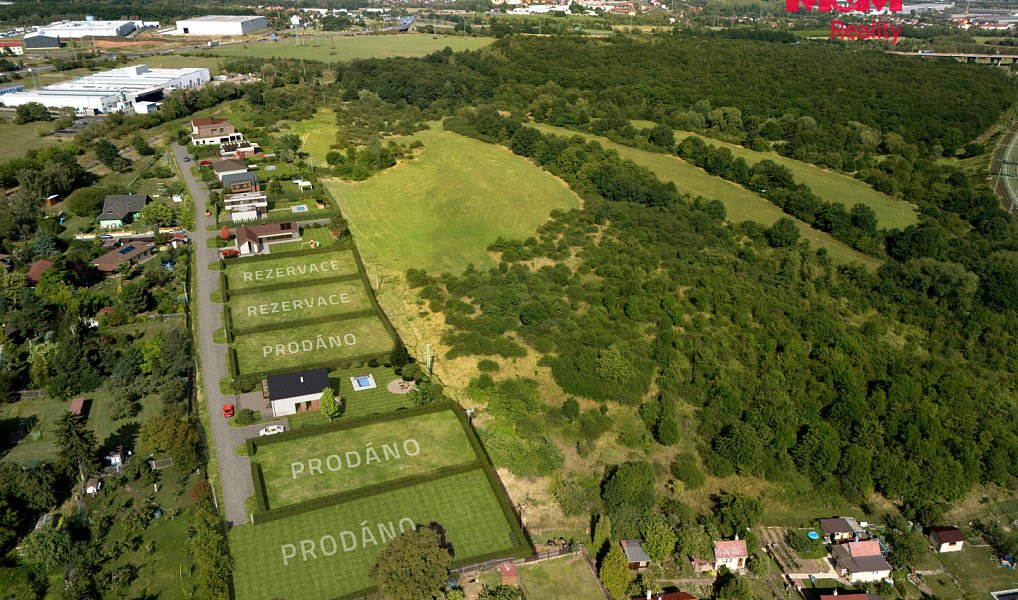Prodej stavebního pozemku 1 077 m², Černovice – náhled fotky 3