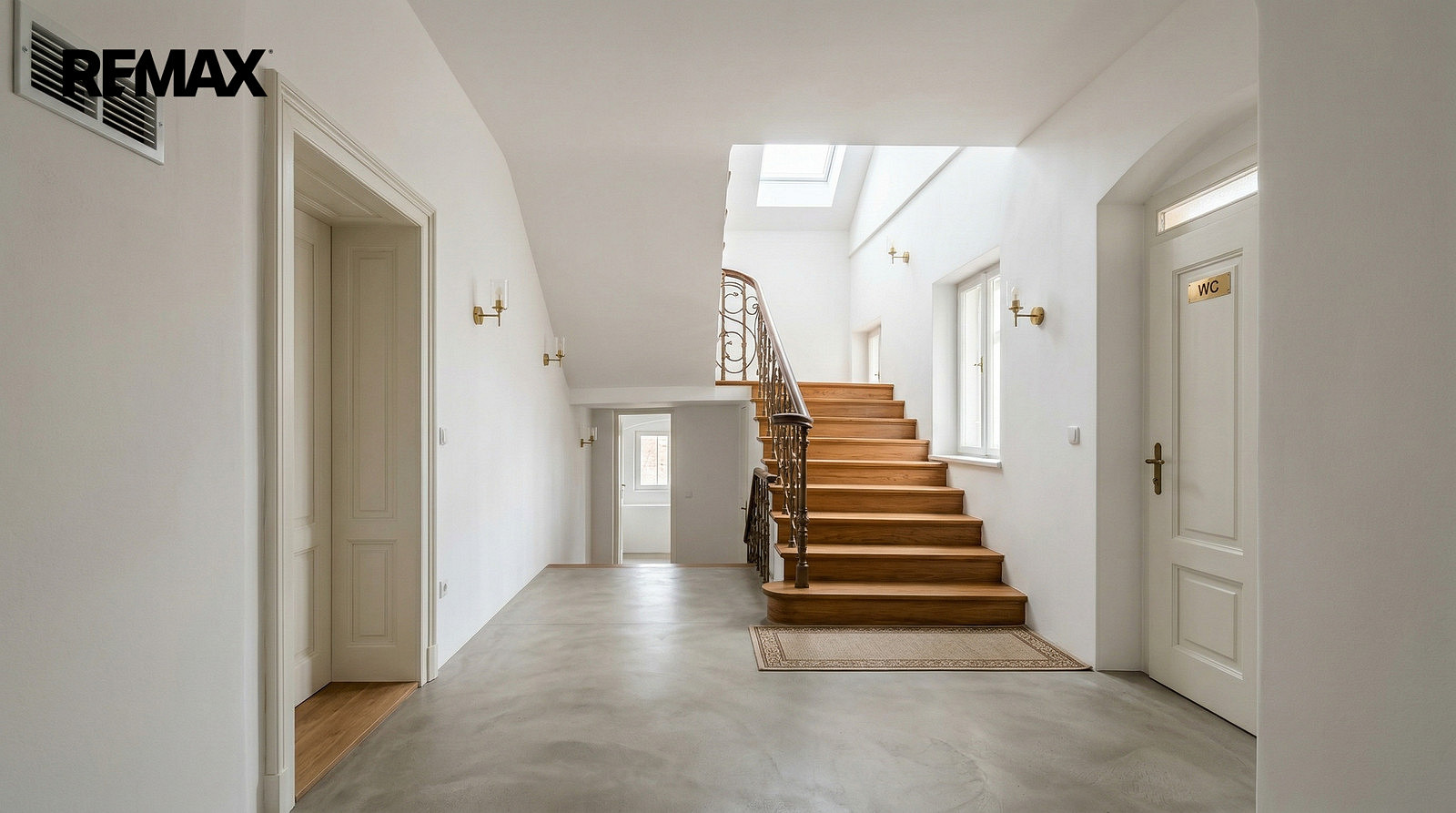 Prodej domu 300 m² s pozemkem 721 m² — photo 3