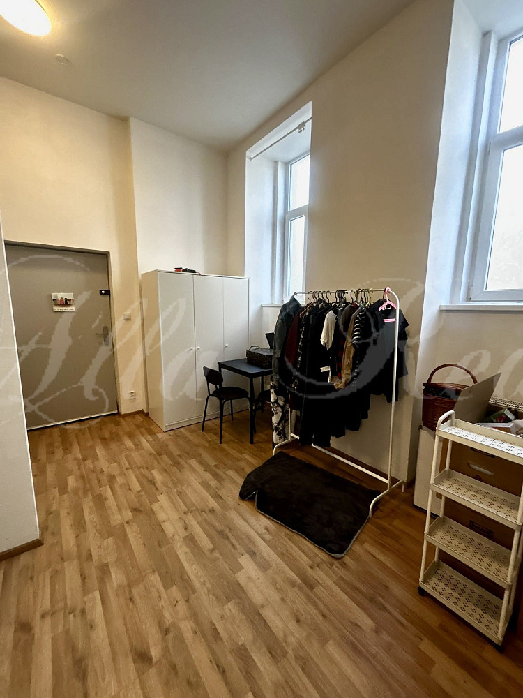 Pronájem bytu 2+kk 60 m² – fotografie 2