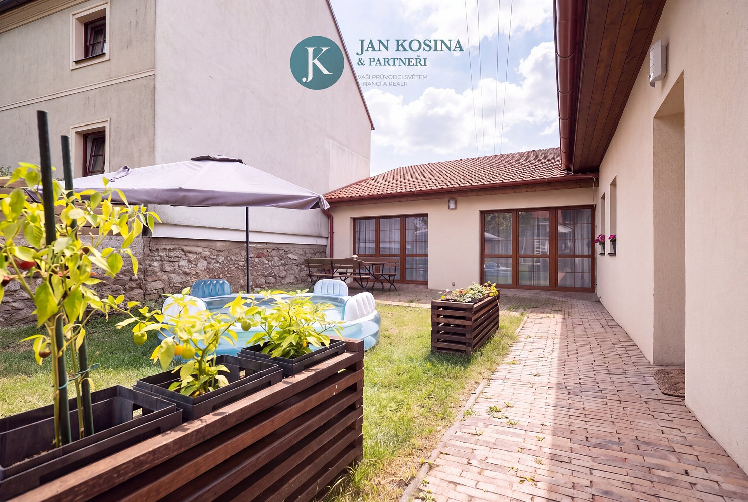Prodej domu 150 m² s pozemkem 302 m² – fotografie 2