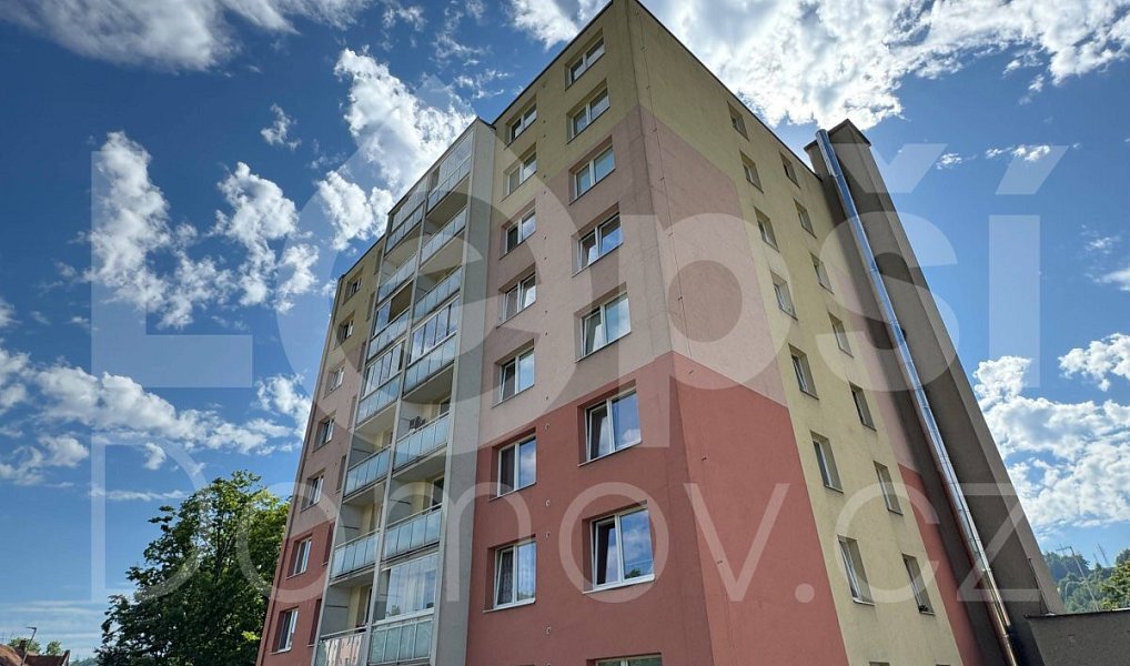 Pronájem bytu 3+1 73 m², Jeseník – fotka 1 z 11