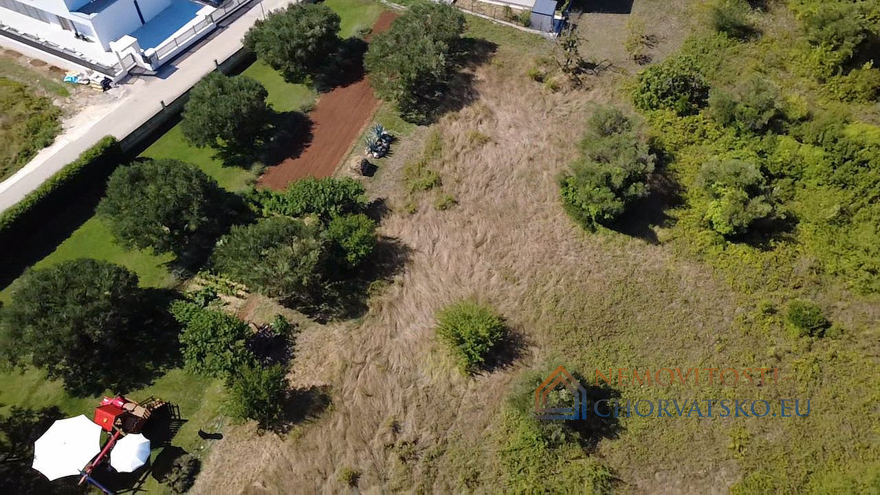 Pozemek 379 m2m², Sukošan – další