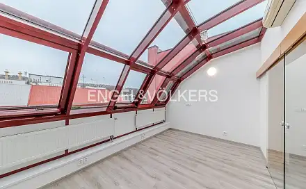 Pronájem bytu 4+1 80 m²