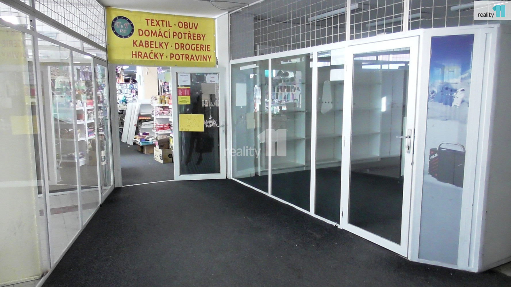 Pronájem obchodních prostor 18 m²
