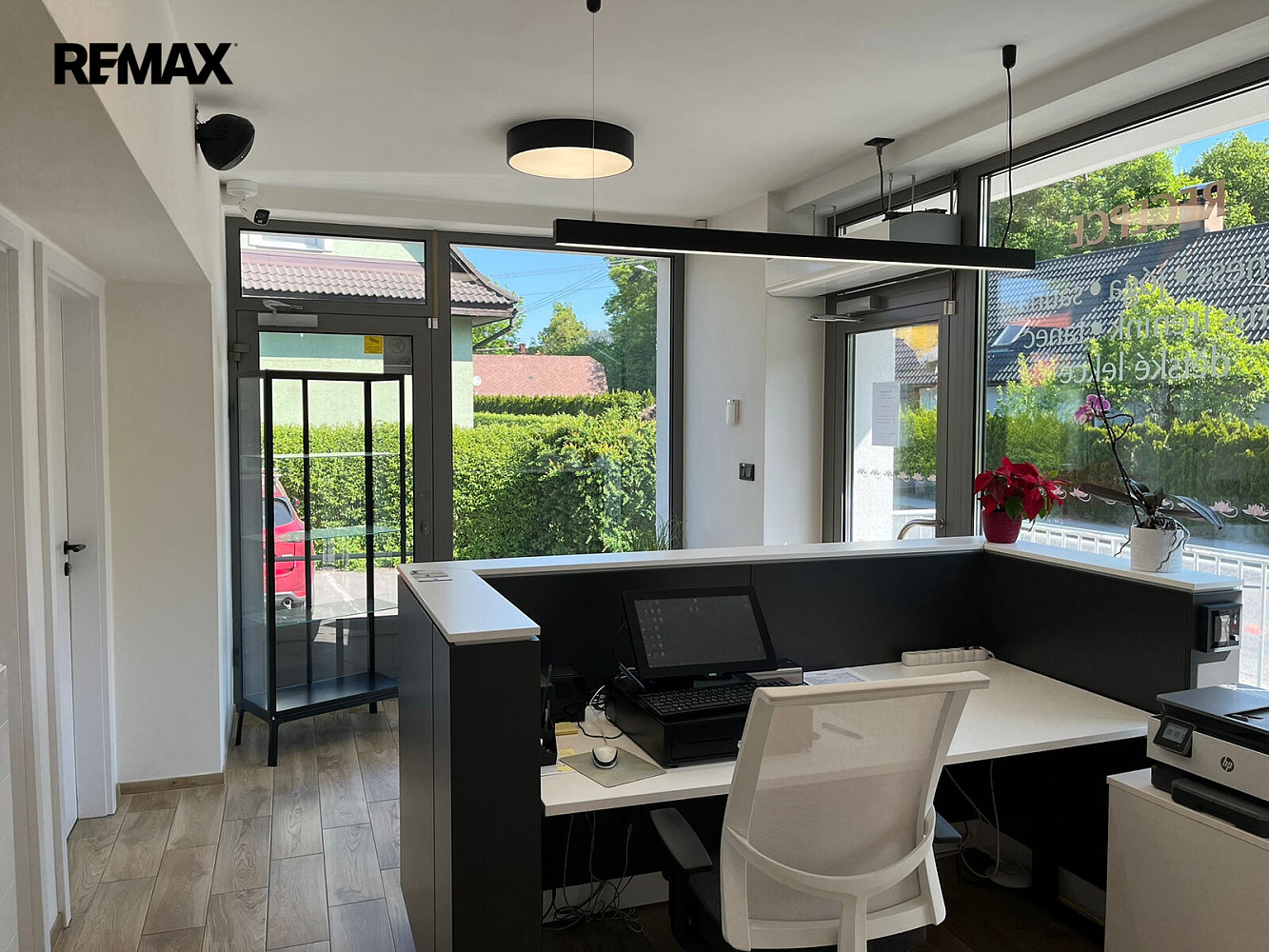 Pronájem obchodních prostor 398 m² – fotografie 3
