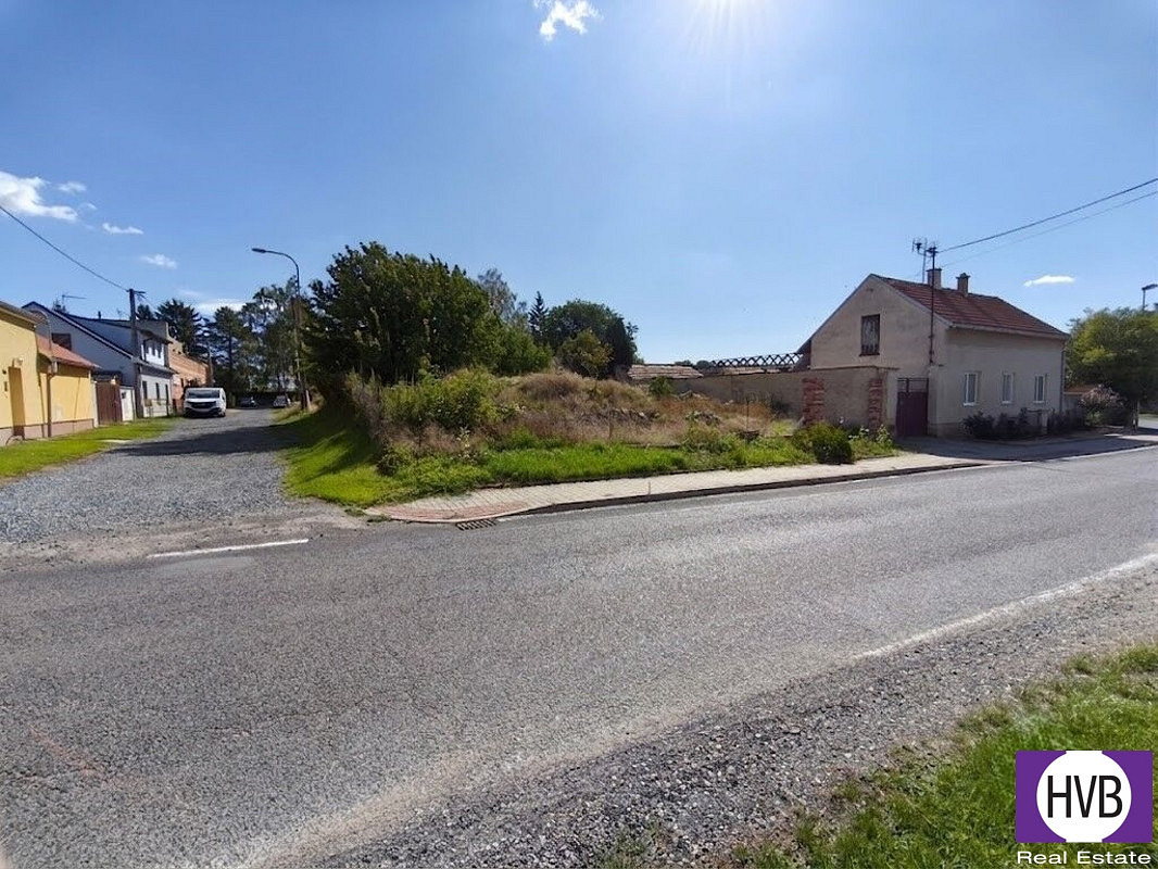 Prodej stavebního pozemku 676 m² – fotografie 2