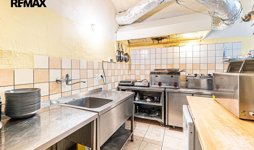 Pronájem obchodních prostor 250 m², Praha – náhled fotky 11