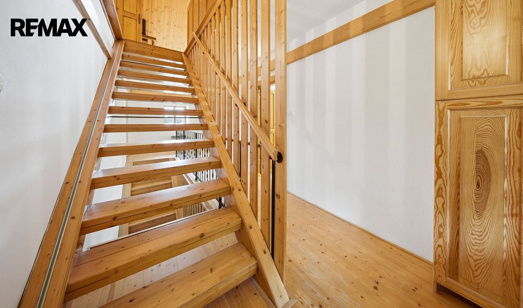 Prodej domu 556 m² s pozemkem 3 366 m², Cvikov – náhled fotky 36