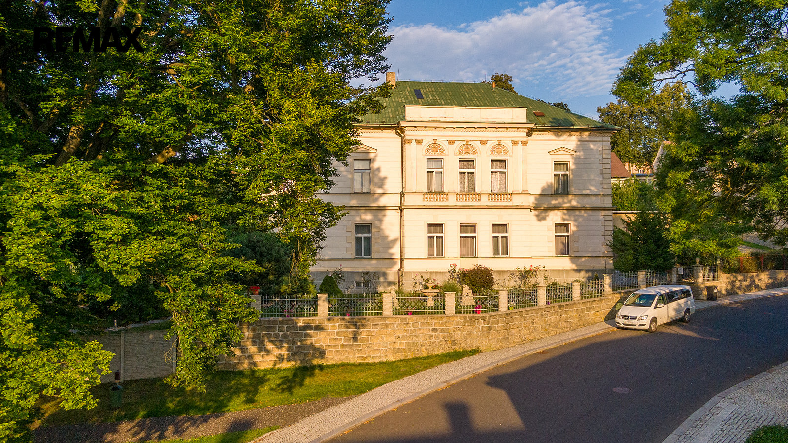 Prodej domu 543 m² s pozemkem 2 151 m² – fotografie 3