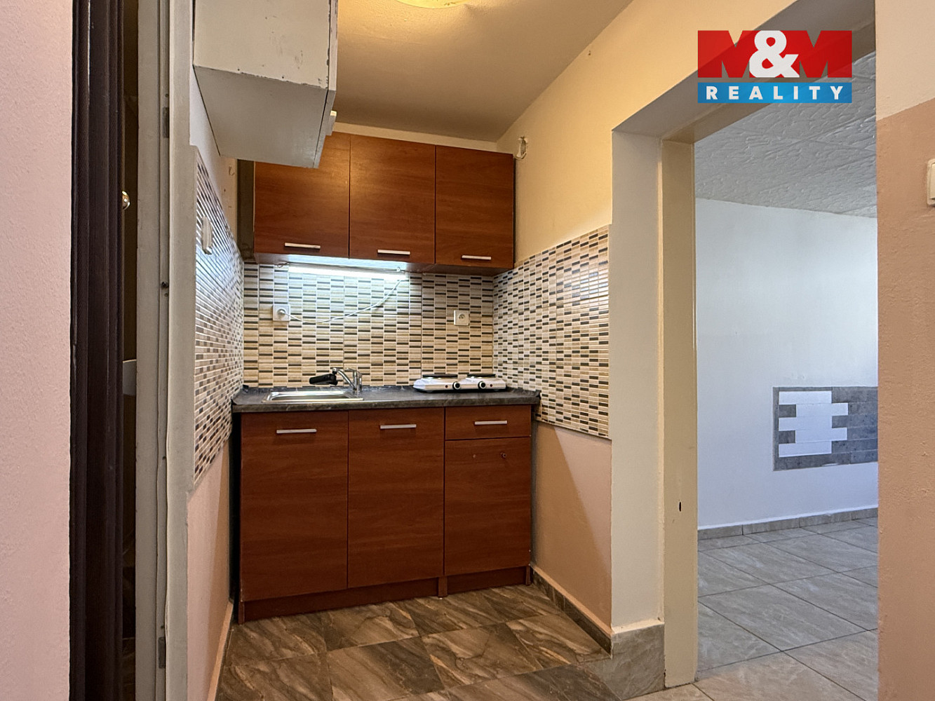Pronájem komerčního objektu (jiného typu) 22 m² – pohled 2