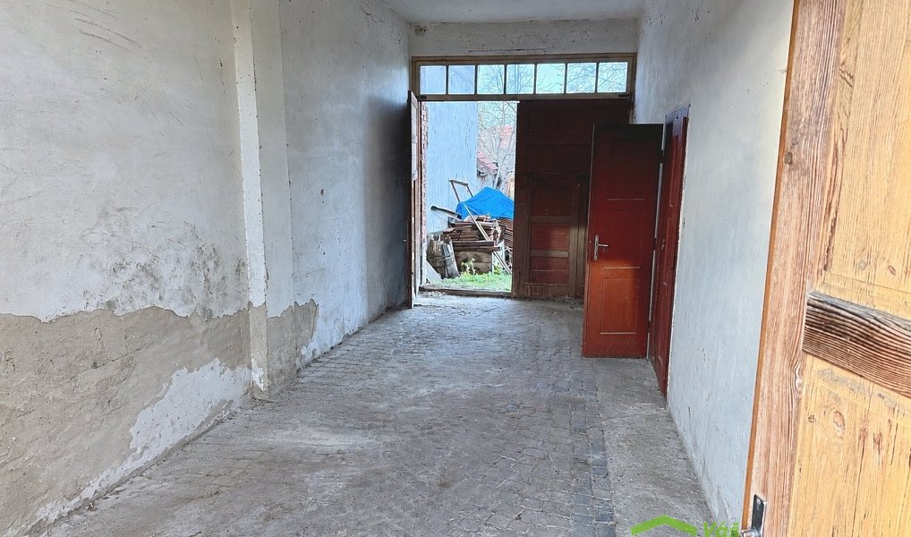 Prodej domu 205 m² s pozemkem 1 350 m², Bánov – náhled fotky 7