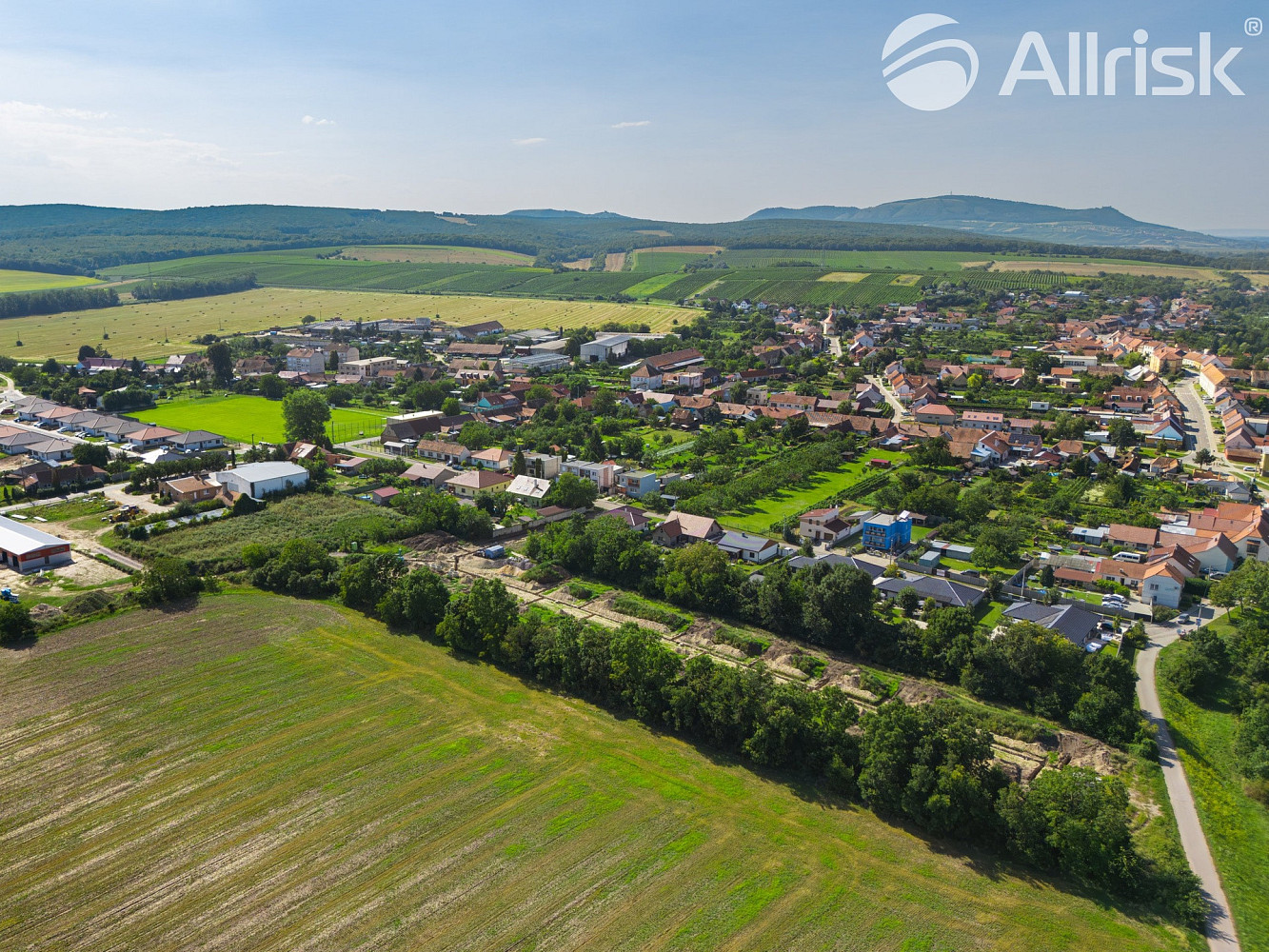 Prodej stavebního pozemku 776 m² – fotografie 3