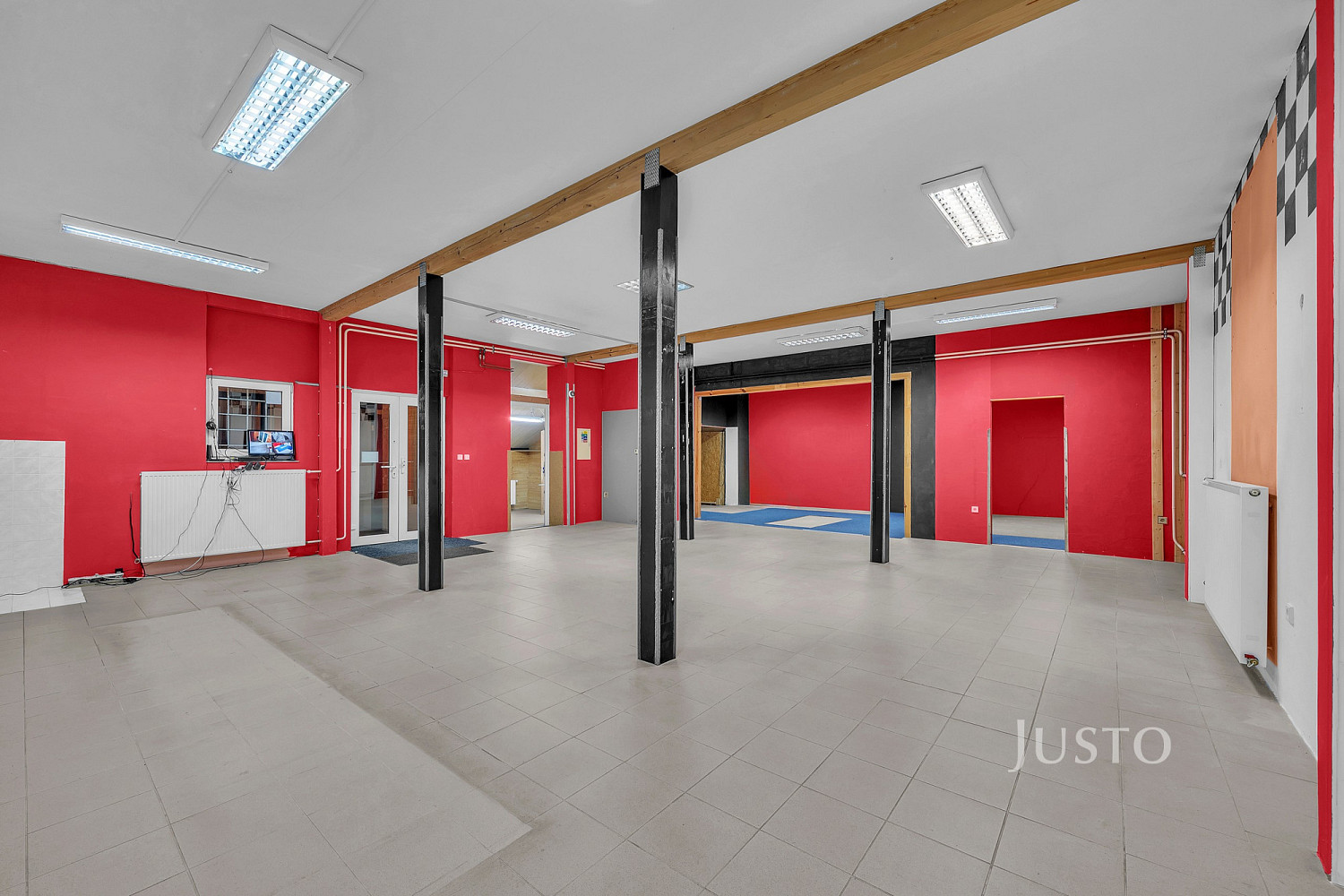 Pronájem obchodních prostor 170 m²