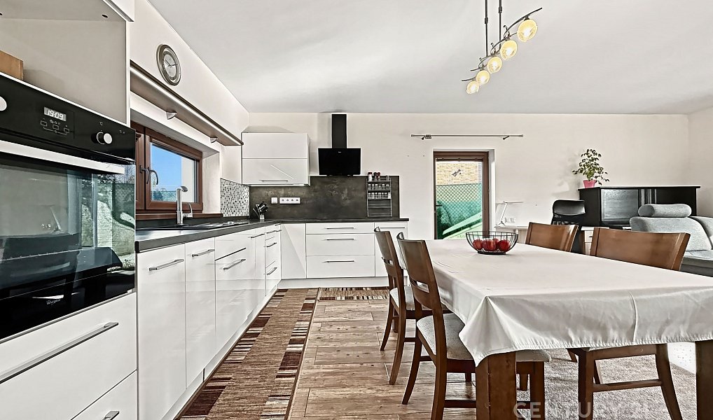 Prodej domu 99 m² s pozemkem 822 m², Petrovice – náhled fotky 3