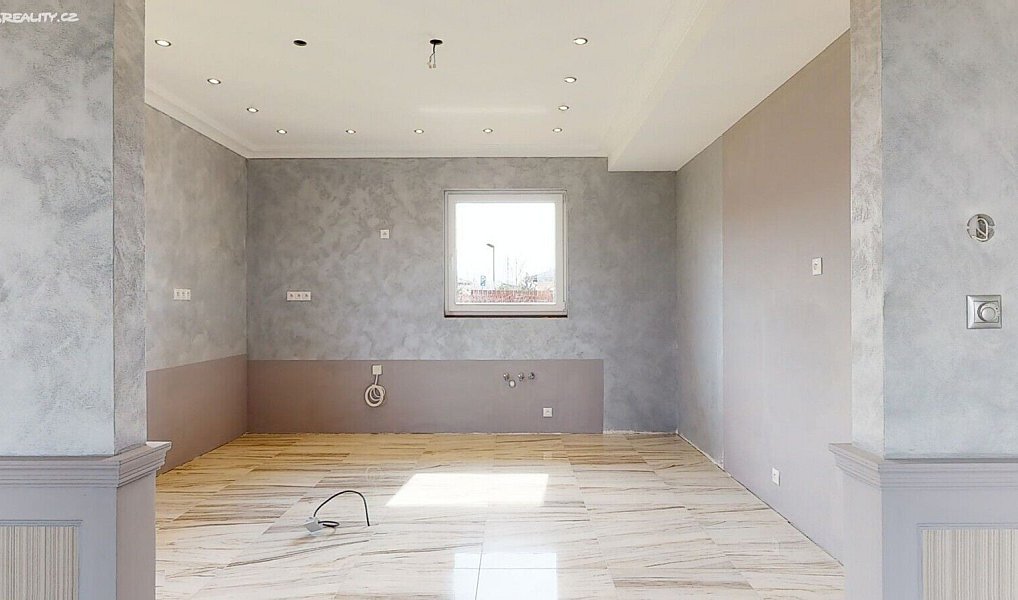 Prodej domu 229 m² s pozemkem 1 110 m², Hroznětín – náhled fotky 8