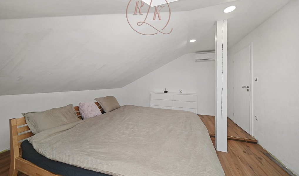 Prodej domu 260 m² s pozemkem 1 550 m², Dolní Kounice – náhled fotky 21