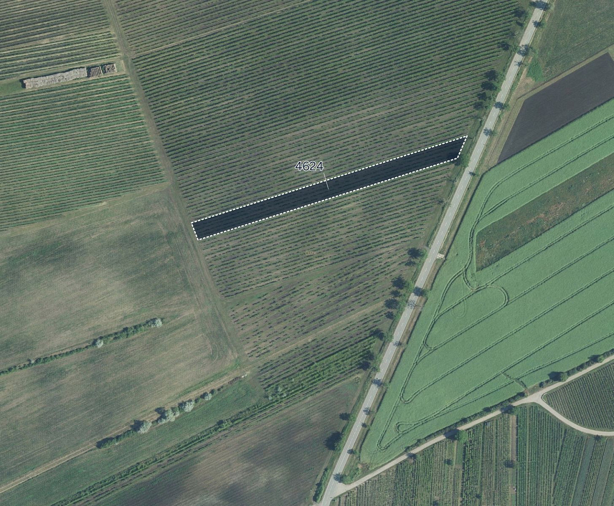 Prodej pole 3 926 m²