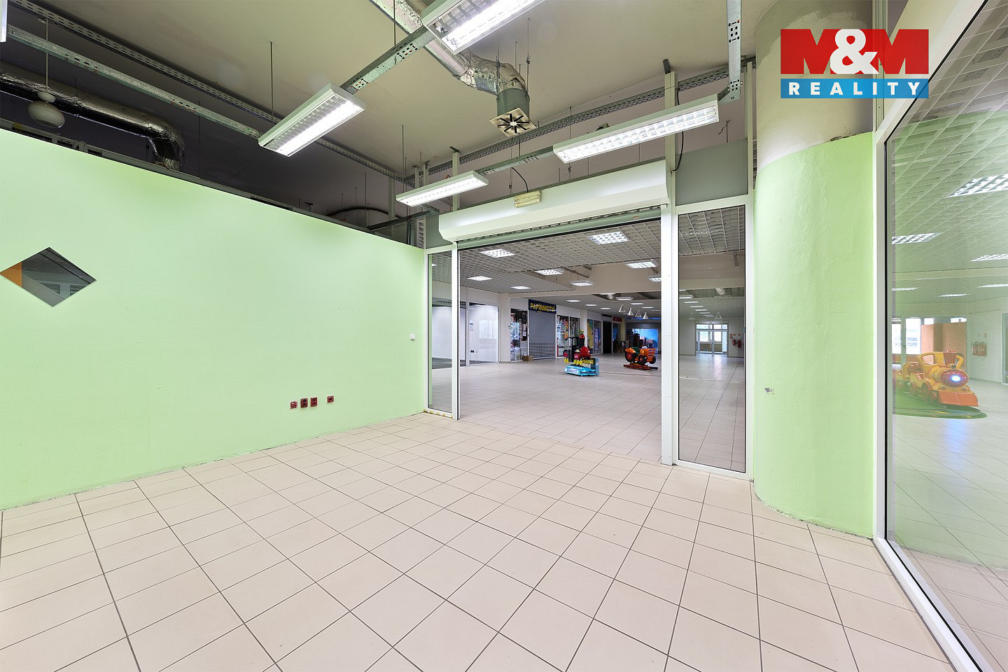 Pronájem obchodních prostor 21 m² — photo 3