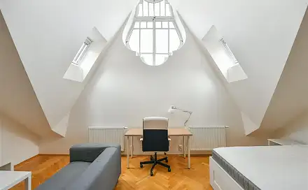 Prodej bytu 1+kk 48 m², Korunovační, Praha 7 - Bubeneč, okres Praha