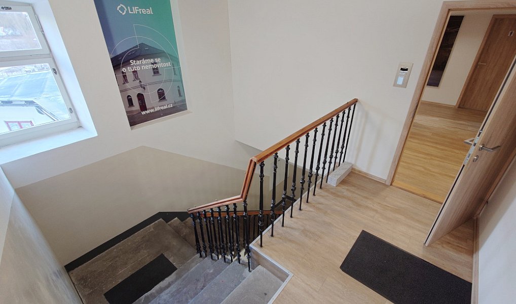 Pronájem kanceláře 194 m², Liberec – náhled fotky 13