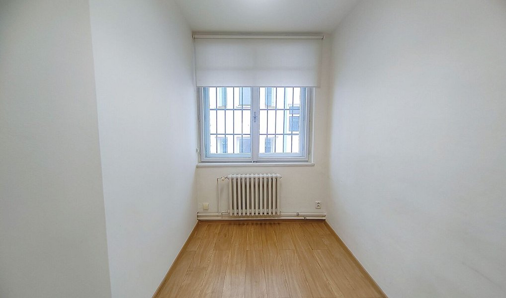 Pronájem kanceláře 19 m², Ostrava – náhled fotky 8