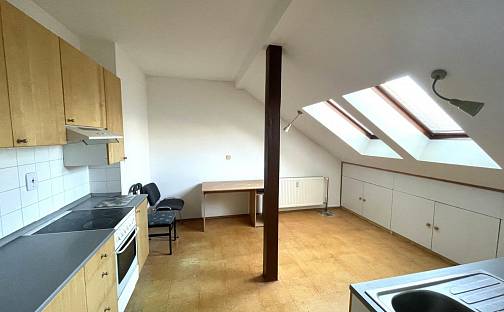 Pronájem bytu 2+1 77 m², Havlíčkova, Tábor