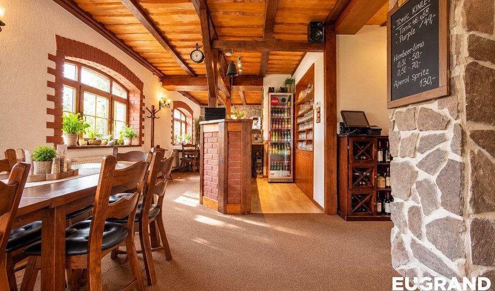Prodej domu 341 m² s pozemkem 263 m², Šluknov – náhled fotky 9