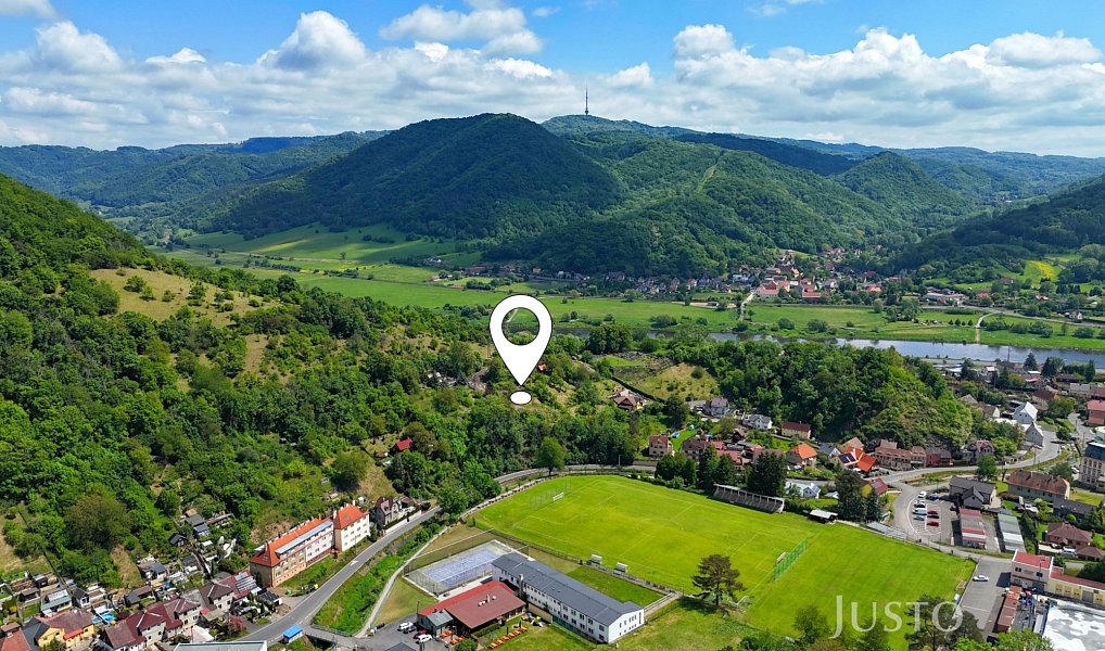 Prodej stavebního pozemku 2 519 m², Povrly – náhled fotky 16