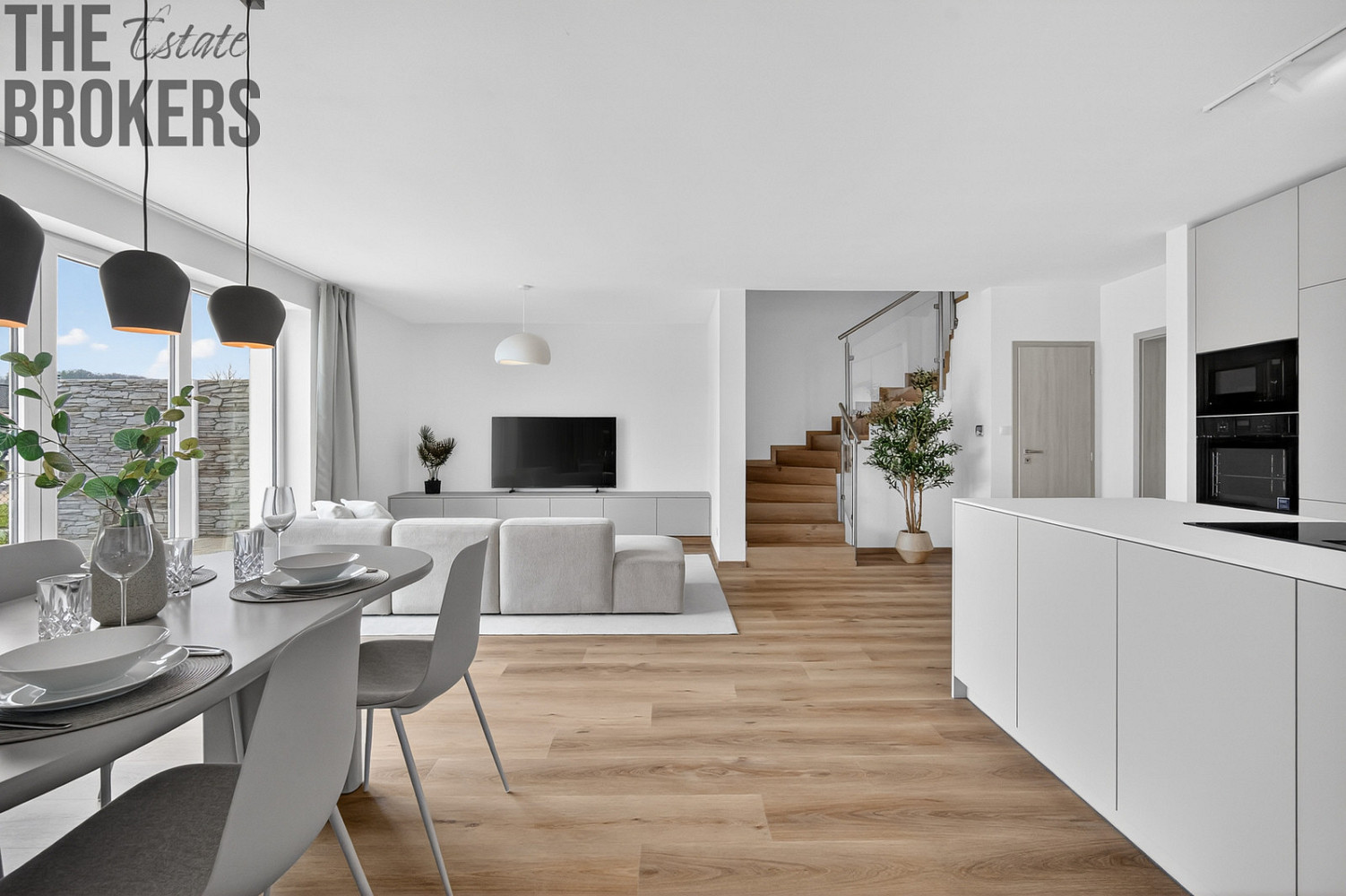 Pronájem domu 151 m² s pozemkem 569 m² – fotografie 3