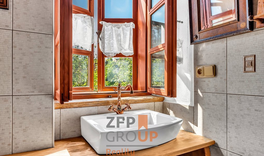 Prodej ubytovacího objektu 143 m², Český Krumlov – náhled fotky 24