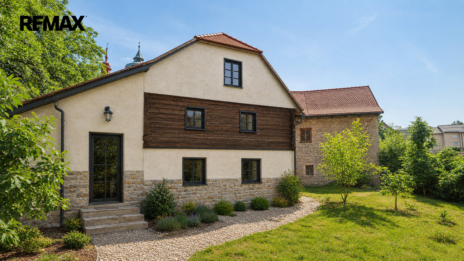 Prodej komerčního objektu (jiného typu) 650 m²