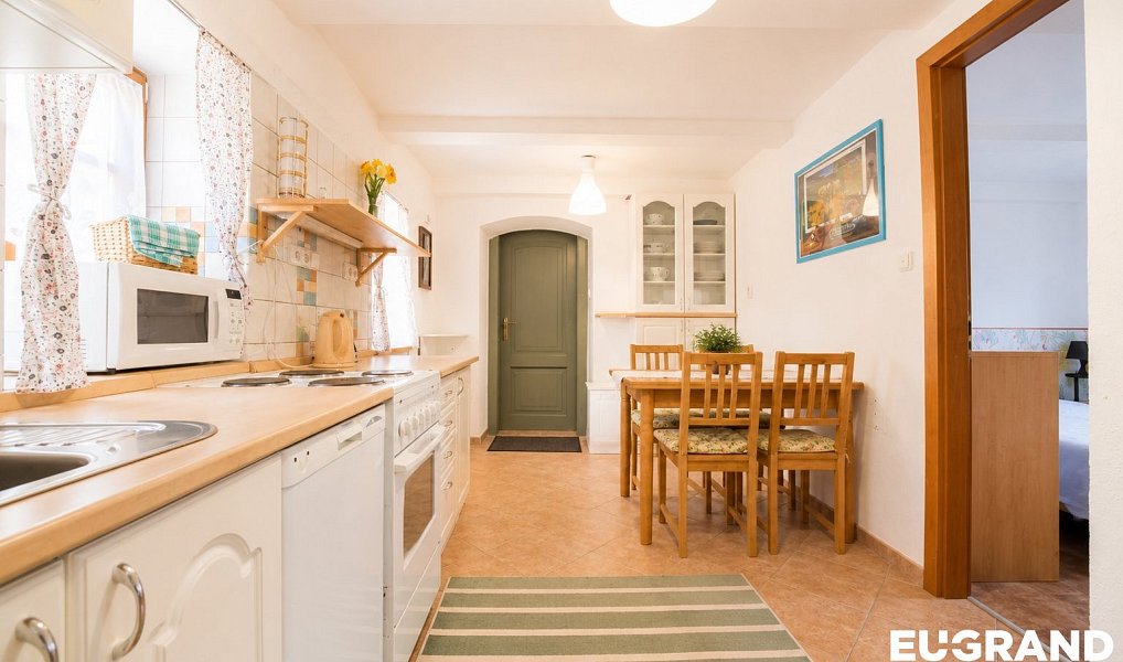 Prodej domu 271 m² s pozemkem 2 479 m², Krásná Lípa – náhled fotky 10