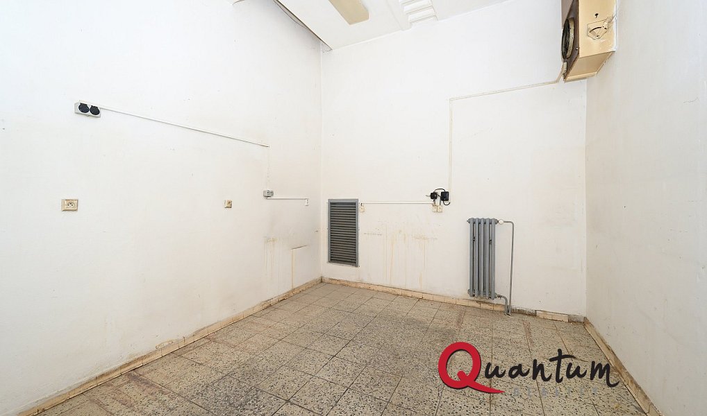 Pronájem komerčního objektu (jiného typu) 374 m², Praha – náhled fotky 9