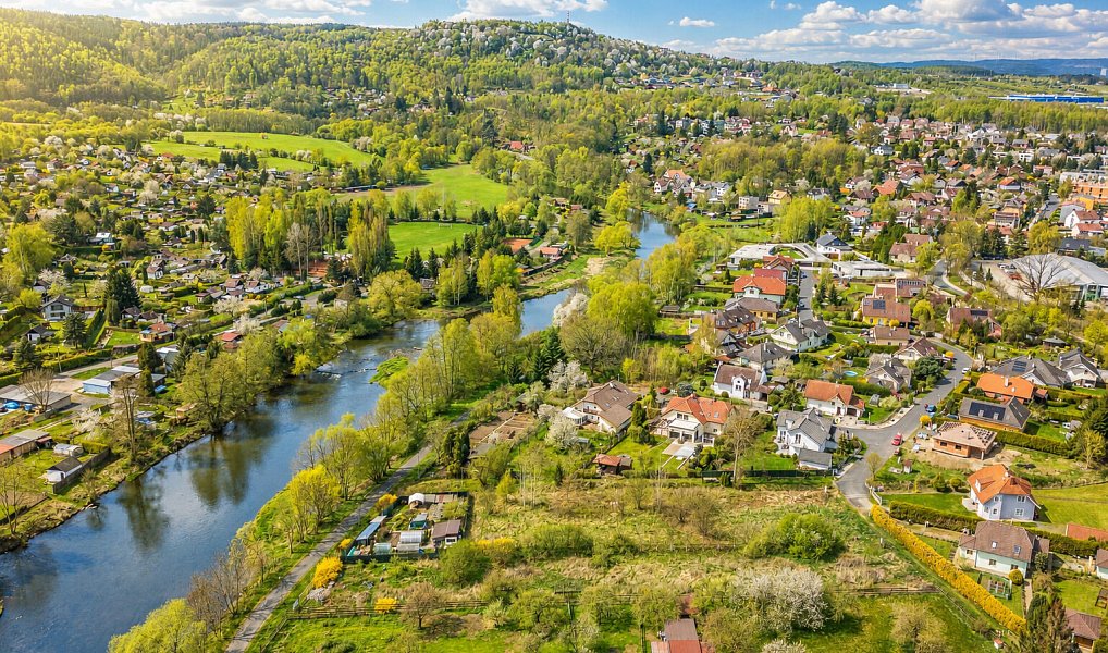Prodej stavebního pozemku 4 050 m², Karlovy Vary – náhled fotky 2