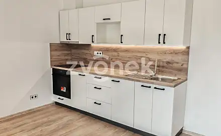 Pronájem bytu 1+kk 36 m², Moravní, Otrokovice, okres Zlín