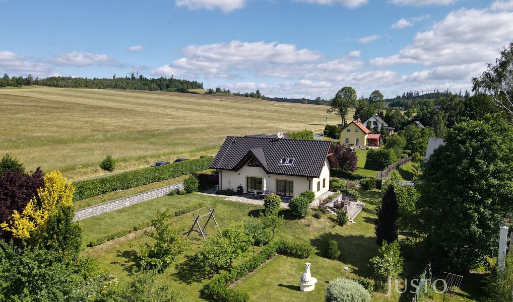 Prodej domu 256 m² s pozemkem 1 947 m², Dlouhá Stráň – náhled fotky 5