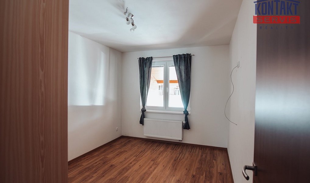 Prodej domu 135 m² s pozemkem 1 654 m², Lišov – náhled fotky 14
