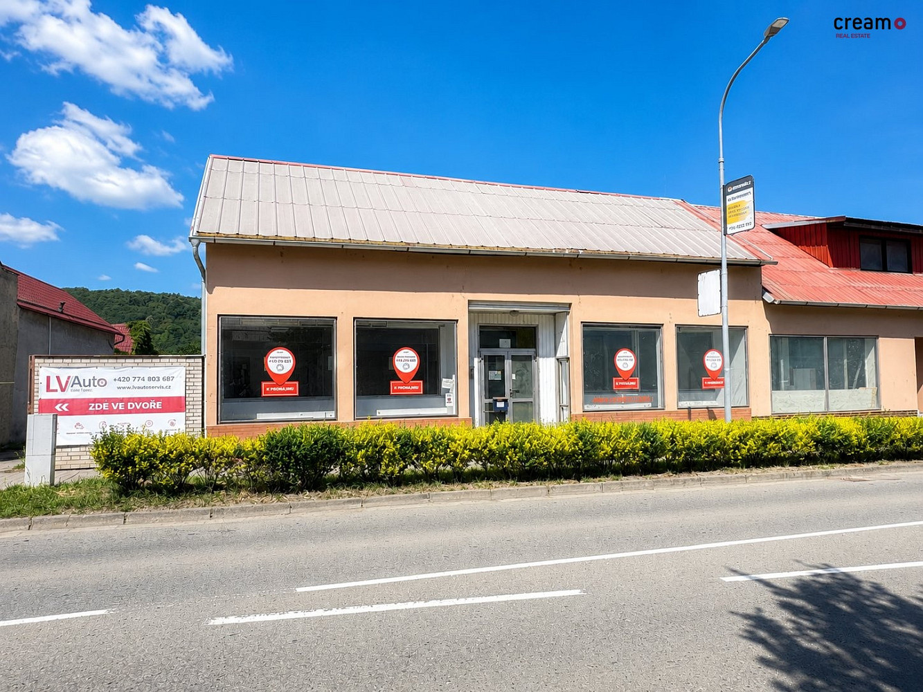 Pronájem obchodní jednotky 196 m² - Napajedla – pohled 3