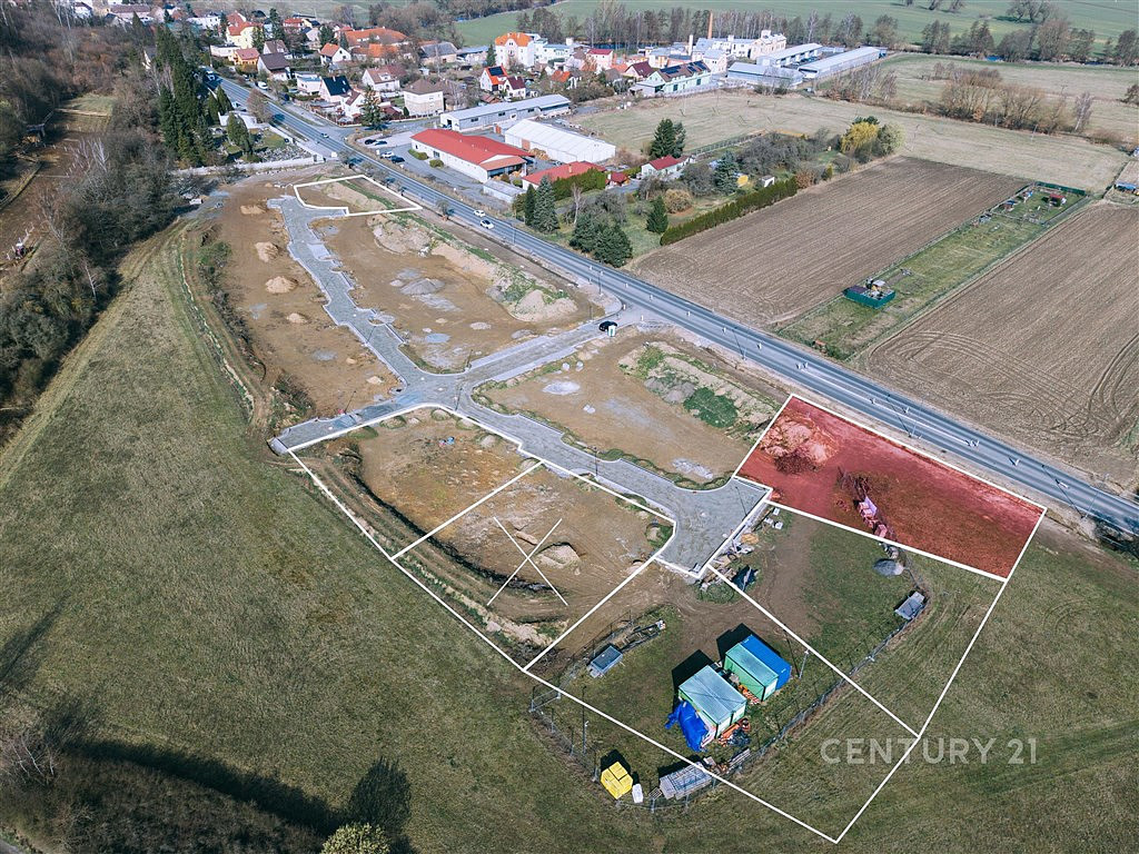 Prodej stavebního pozemku 1 056 m² – pohled 2