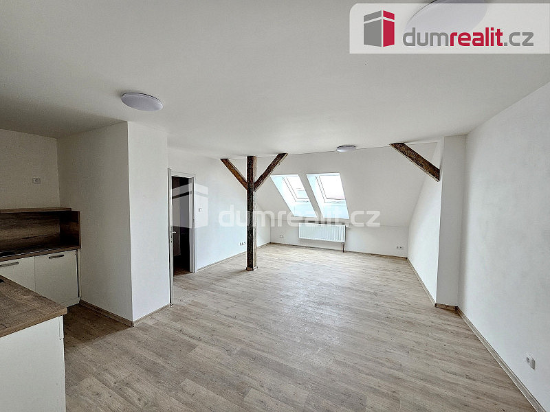 Pronájem bytu 2+kk 72 m²