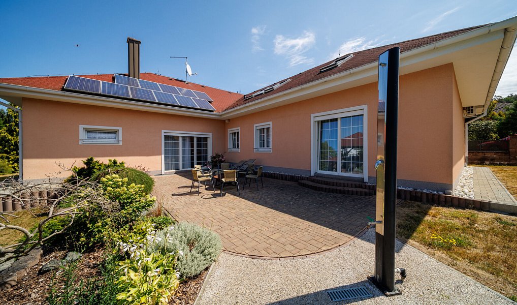 Prodej domu 300 m² s pozemkem 1 491 m², Luženičky – náhled fotky 5