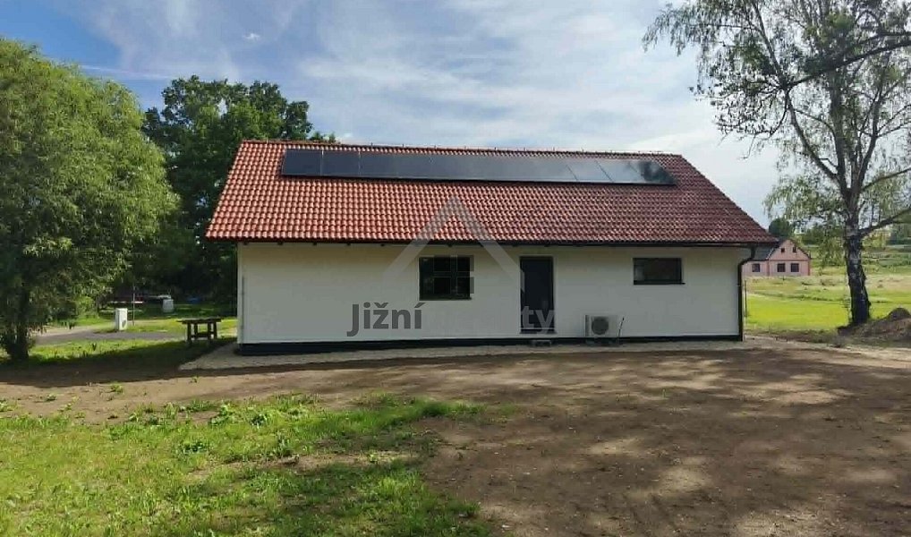 Prodej domu 120 m² s pozemkem 1 300 m², Horní Stropnice – náhled fotky 9