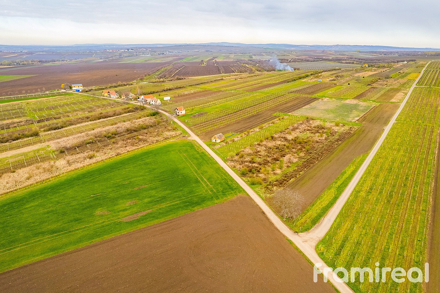 Prodej stavebního pozemku 2 723 m² — photo 2