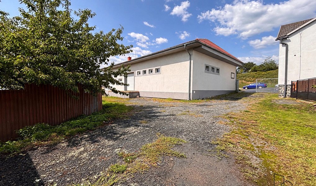 Prodej komerčního objektu (jiného typu) 244 m², Šternberk – náhled fotky 3