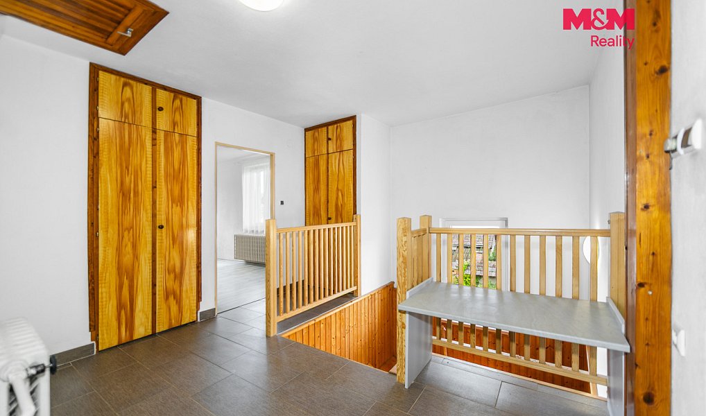 Prodej domu 200 m² s pozemkem 616 m², Plasy – náhled fotky 15