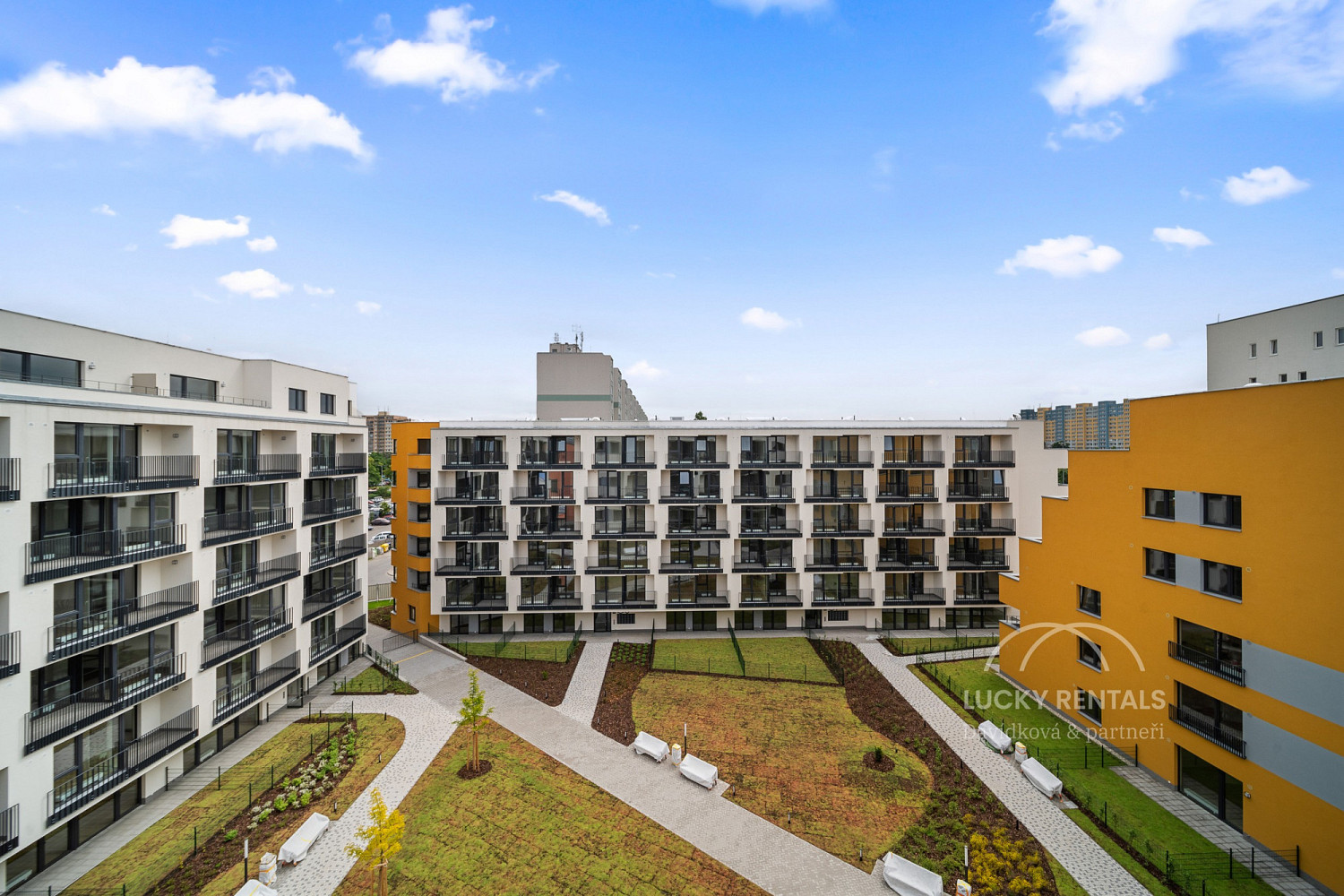 Pronájem bytu 1+kk 30 m²