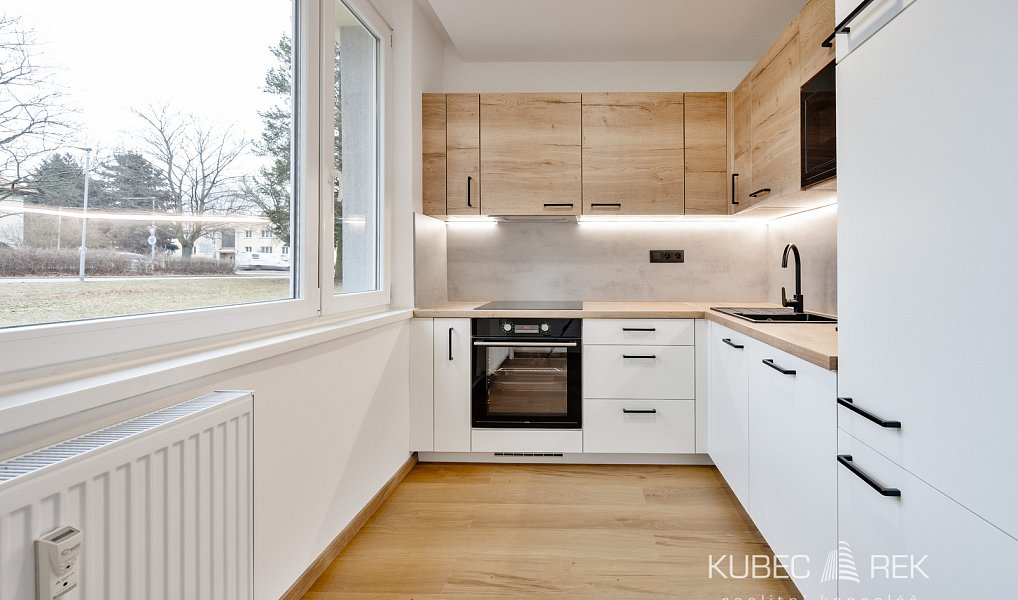 Prodej bytu 3+1 64 m², Pražská, Pelhřimov