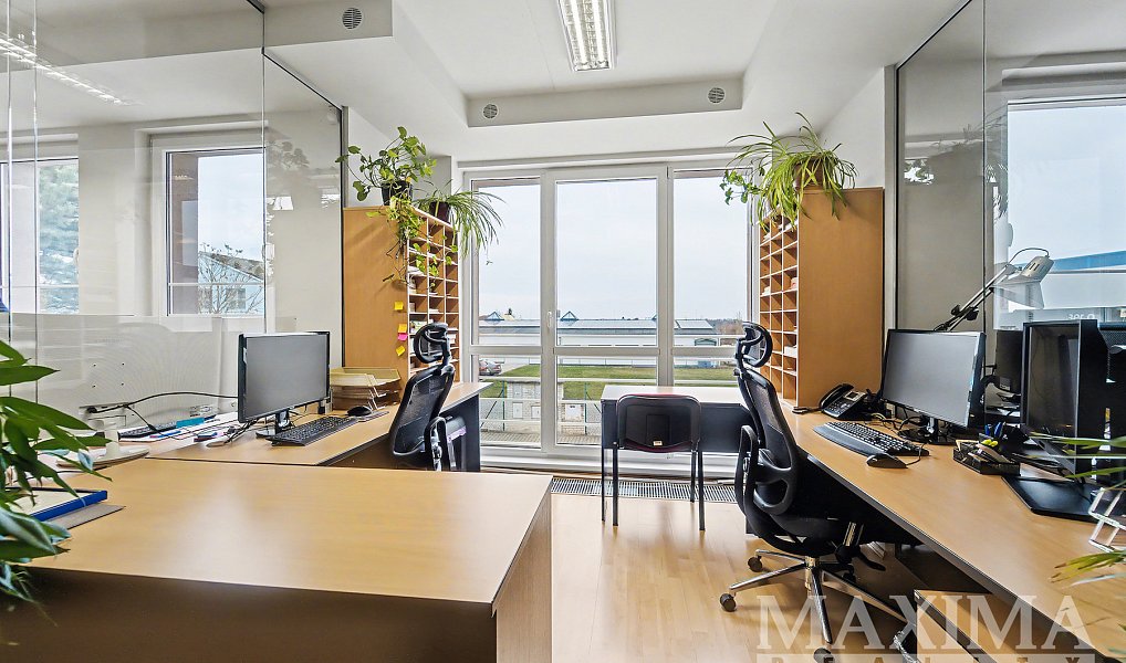 Prodej kanceláře 1 282 m², Praha – náhled fotky 4